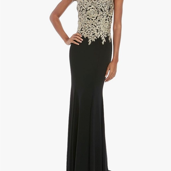 Dresses & Skirts - Xscape Sleeveless Embroidered Jewels 
Top Long Gown Black/Gold Velvet Size 12